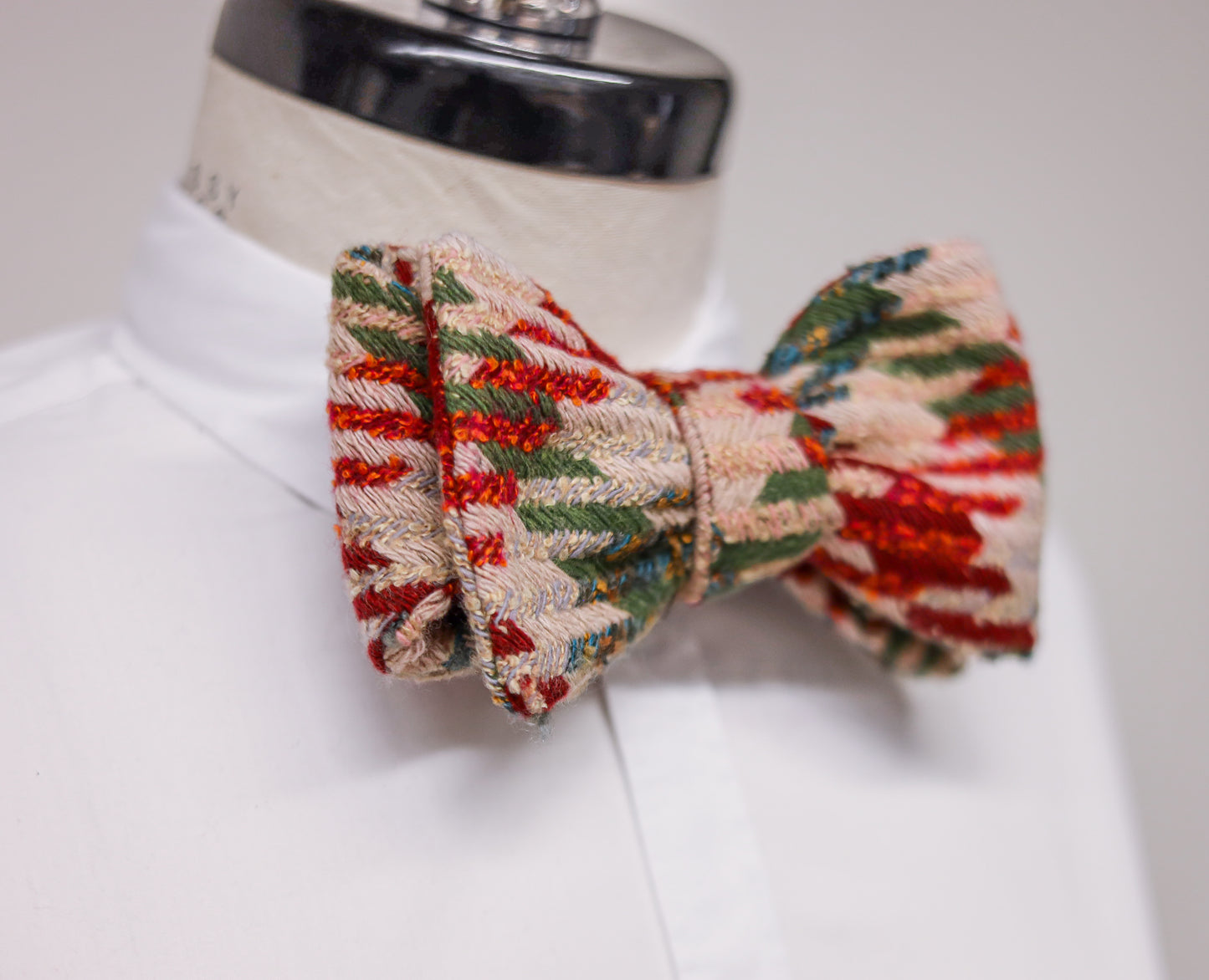 Houndstooth Bowtie (Red & Green)